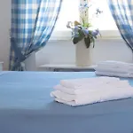 Adora 3*