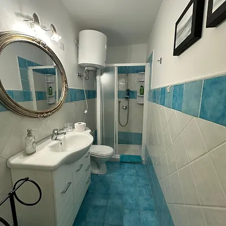 Nocleg ze śniadaniem Adora