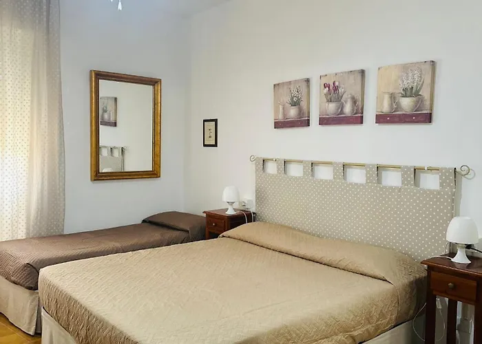 Adora לינה וארוחת בוקר 3*